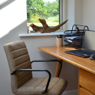 Heather Swivel Office Desk Chair Vintage Cream Leather