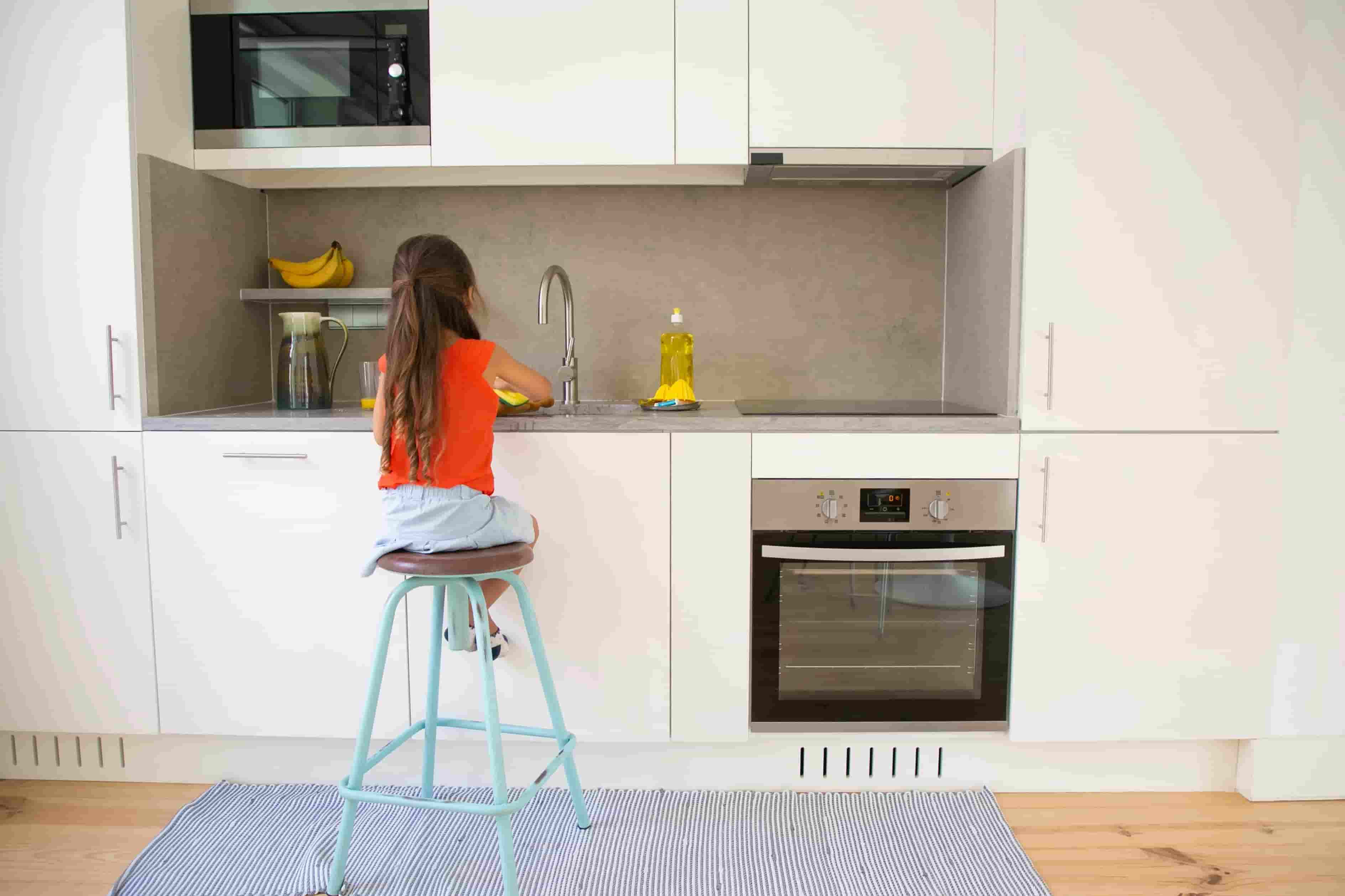 Barstools for Kids: Finding Safe and Stylish Options for Family-Friendly Spaces