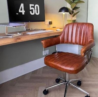 Choosing Office Chairs for a Minimalist Workspace