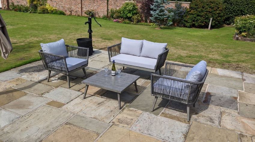 Getting Prepared for Spring: How to Choose Rattan Garden Furniture