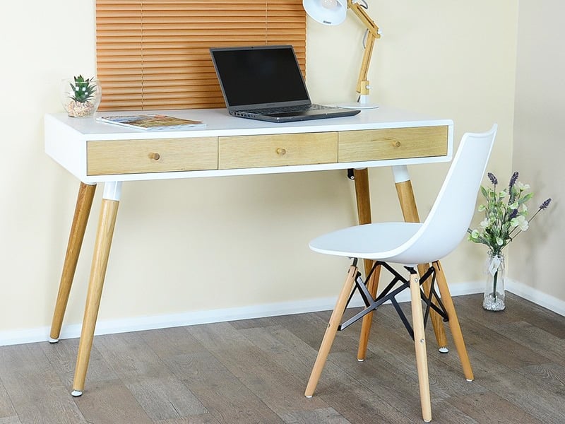 What Makes a Great Home Office Chair?