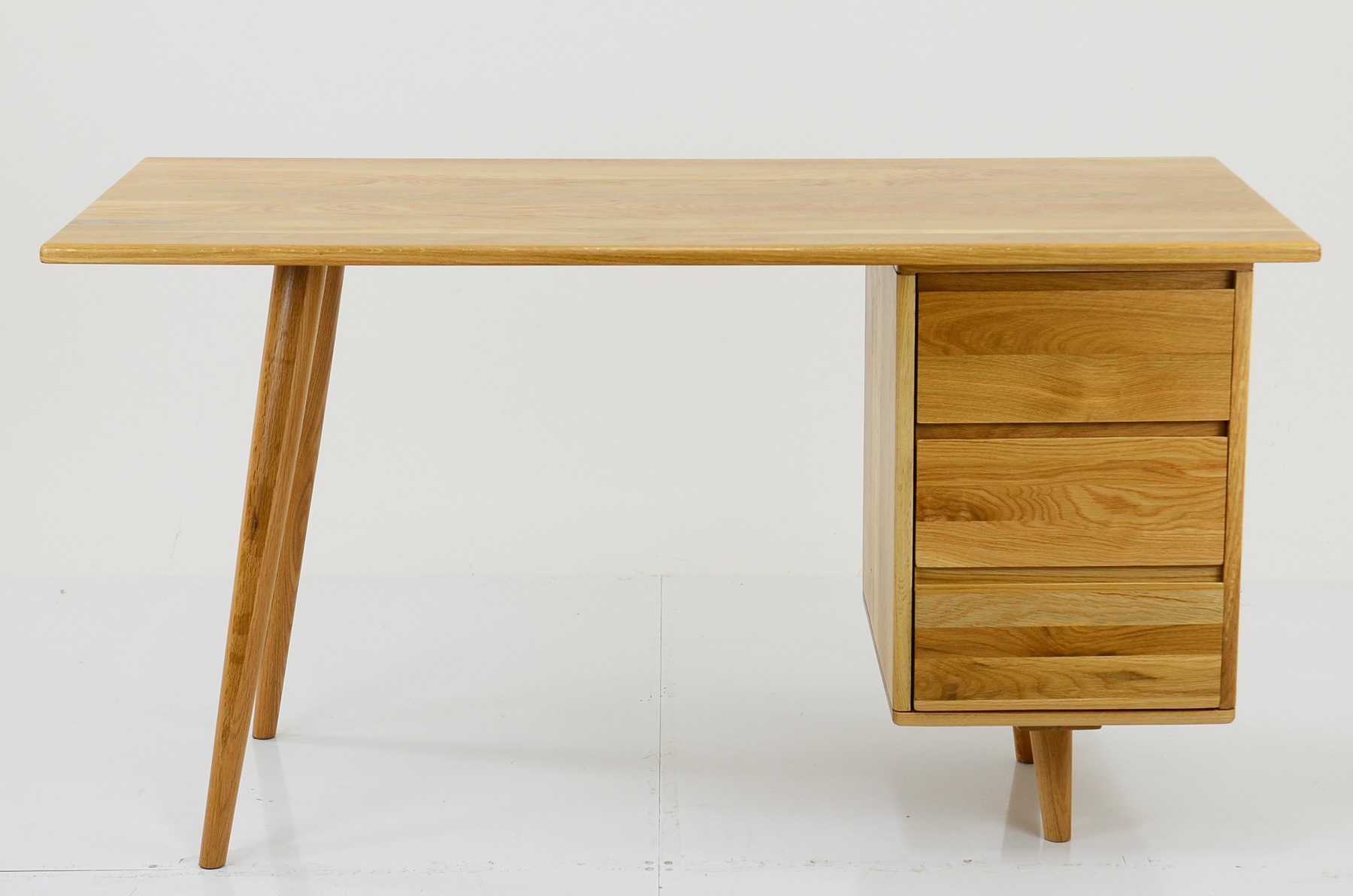 Featured Product: Solid Oak Wilmslow Office Desk